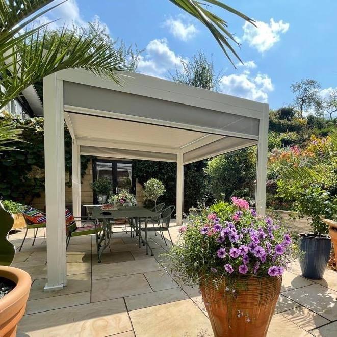 Všetko, čo potrebujete vedieť o kúpe pergoly