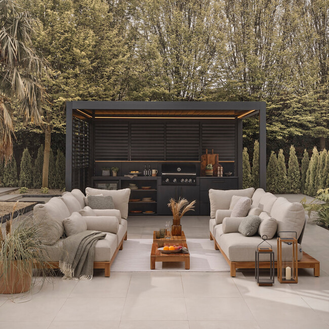 Novinka terasová pergola Positano ako prvok záhradnej architektúry