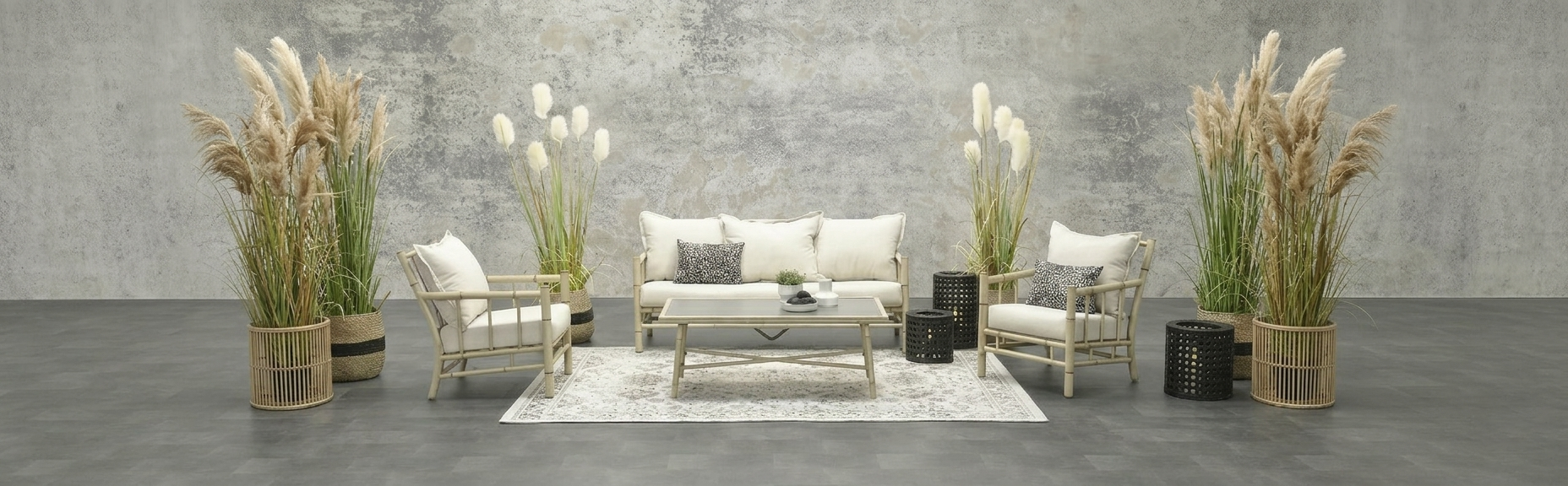 Záhradný bambusový nábytok