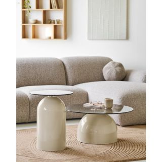 Niektoré kúsky nábytku sú malé rozmerom… ale veľké atmosférou. Predstavte si tichý večer doma. ☕ Horúca čokoláda vo vašich...