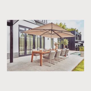 Vaša terasa môže vyzerať aj takto… Miesto, kde si večer sadnete a zostanete dlhšie, než ste plánovali 🌿 NOVARA 4x3 s LED...