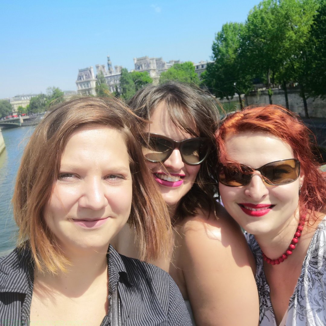 Dienstreise in Paris 2019. Von links: Zuzka Lálová, Monika Fiantová, Zuzka Hloušková.