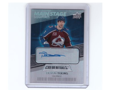 2021-22 UD Credentials DEVON TOEWS Main Stage Signatures Auto Podpis