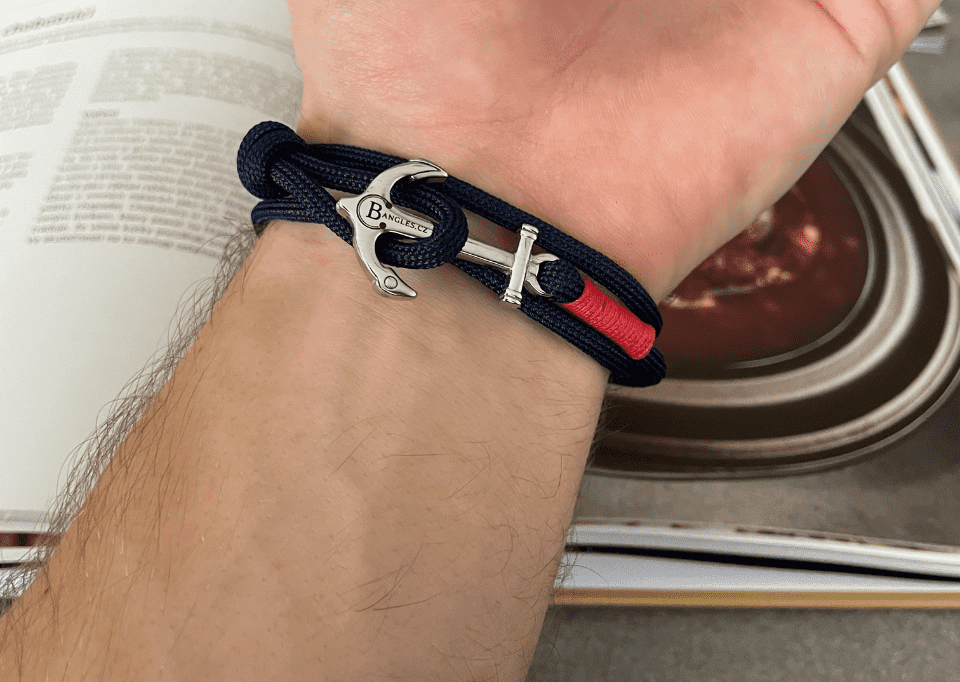 Kolekce stylových pánských náramků s kotvou, rybářským háčkem a sponou