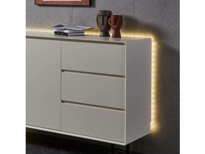 af13d527 fd0f 41d3 93b8 6cd8ea1c61bc