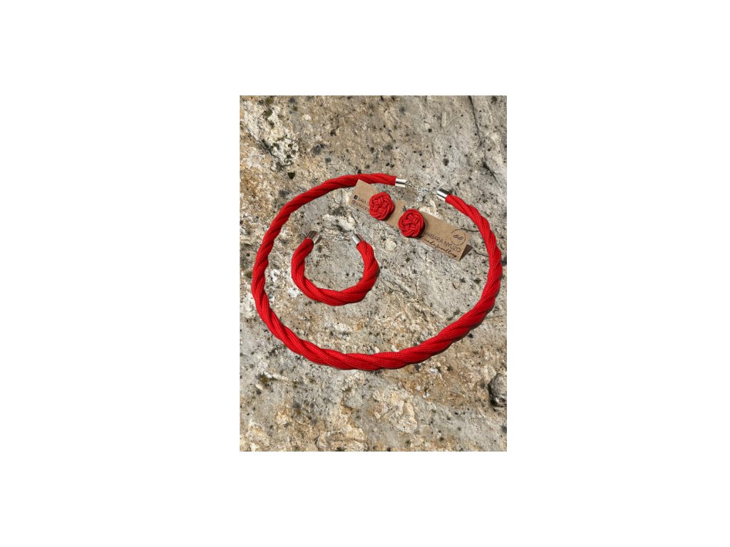 csavart nyaklánc piros