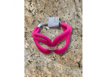 ívelt karkötő magenta