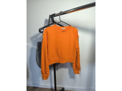 ab389143 368f 4f13 a061 46ea2f22763d