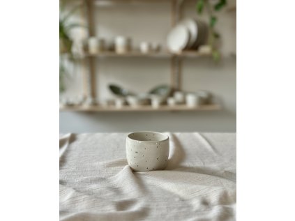 Kalíšek kropenatý menší