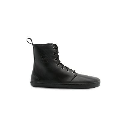 W CHIRI W cerne 01 WEB