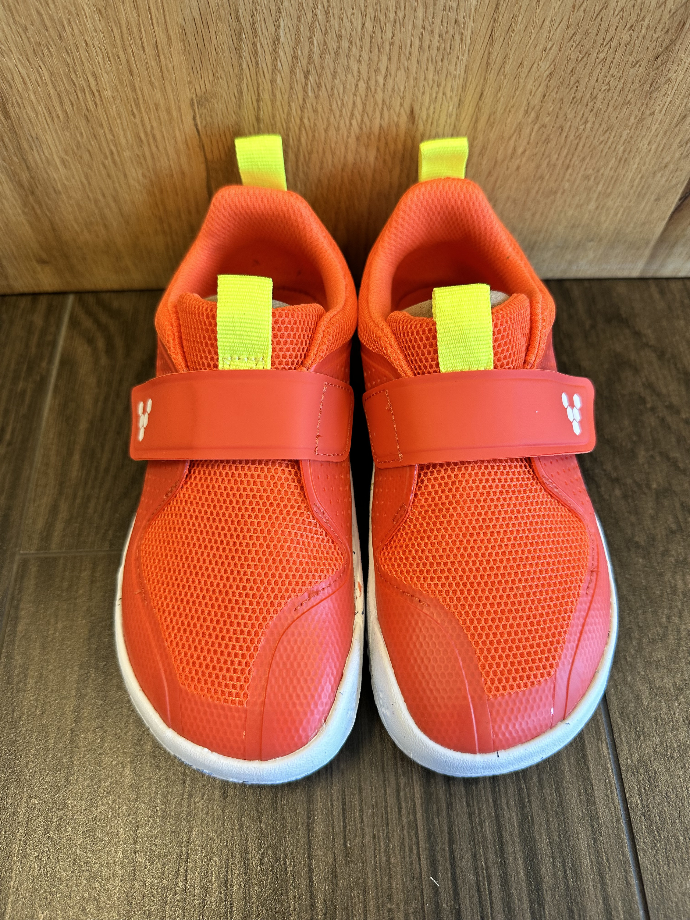 VIVOBAREFOOT PRIMUS SPORT III KIDS TOMATO Velikost obuvi: 33