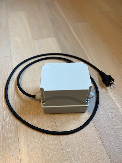 Spínací hodiny pro motory do 3,6 kW, časové relé, 80 denních intervalů pro 1-fázové a 3-fázové motory Varianta: vidlice + zásuvka 230V