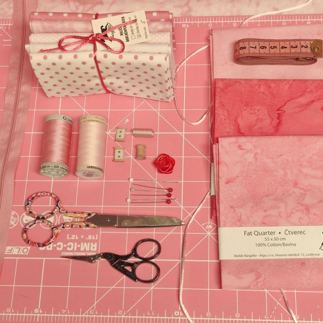 🩷🌸 Pokud máte rády růžovou, ne-li ji přímo milujete, můžete se jí zcela obklopit i při práci ☺️ Můžeme nabídnout růžovou...