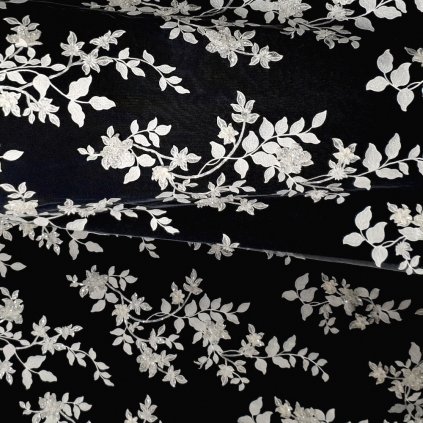 166381 krajka premium kremova