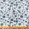 169049 bavlna vzorovana tmavomodre lucne kvety na bielom