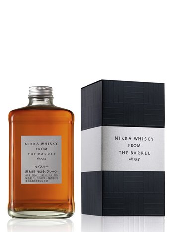 <meta charset="utf-8" /><span>Malá láhev, ale velká whisky. Nikka From The Barrel je silná, intenzivní míchaná lahůdka z Japonska, držitel několika předních příček World Whisky Awards. Mísí se v ní skvělé sladové a obilné whisky, které si společně 3-6 měsíců odpočinuly v sudech pro harmonizaci chutí. Na patře vás potěší záplava zimního koření, karamelu a vanilky s ovocnými tóny. Závěr doznívá příjemně dlouho, je hřejivý a ovocný s dřevitě kořeněným charakterem. Vychutnejte si skotskou ve světle vycházejícího slunce.</span>