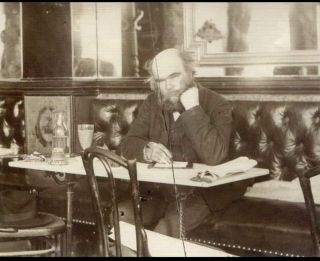 Že vás tak moc pobaví vyprávění o umělcích spjatých s absánem překvapilo i pijana Václava, a tak nelenil a připravil si...