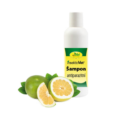 Plastová láhev InsektoVet šampon antiparazitní s citrusy – přírodní šampon proti parazitům pro psy.