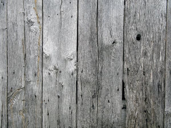 Proč dřevo v exteriéru šedne?