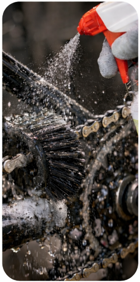 Čištění a mazání řetězu