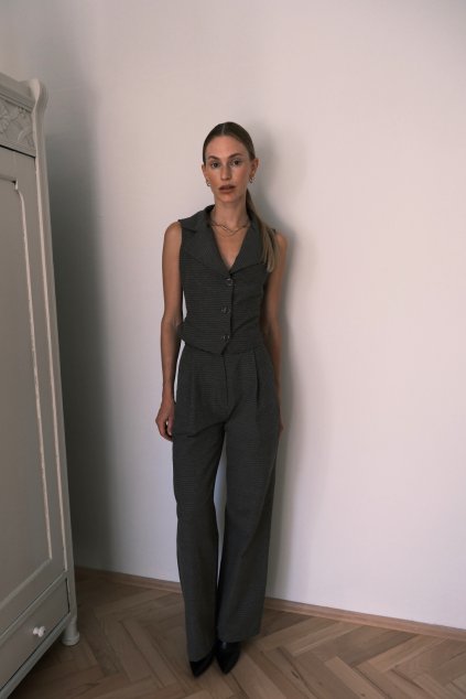 vesta tailored fit a kalhoty s vysokým pasem