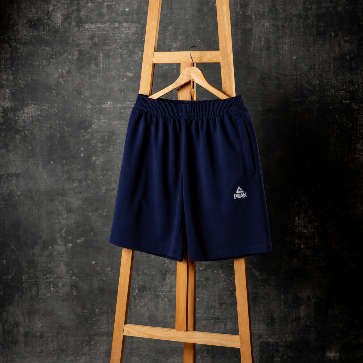 Peak-CZ BASKETBALL Peak oficiální týmové pánské kraťasy CZ BASKETBALL Velikost oblečení: 2XL