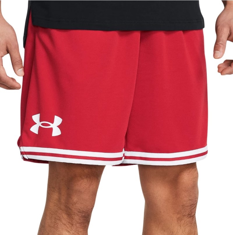Under Armour Perimeter Shorts Velikost oblečení: M