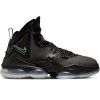 Nike LeBron XIX