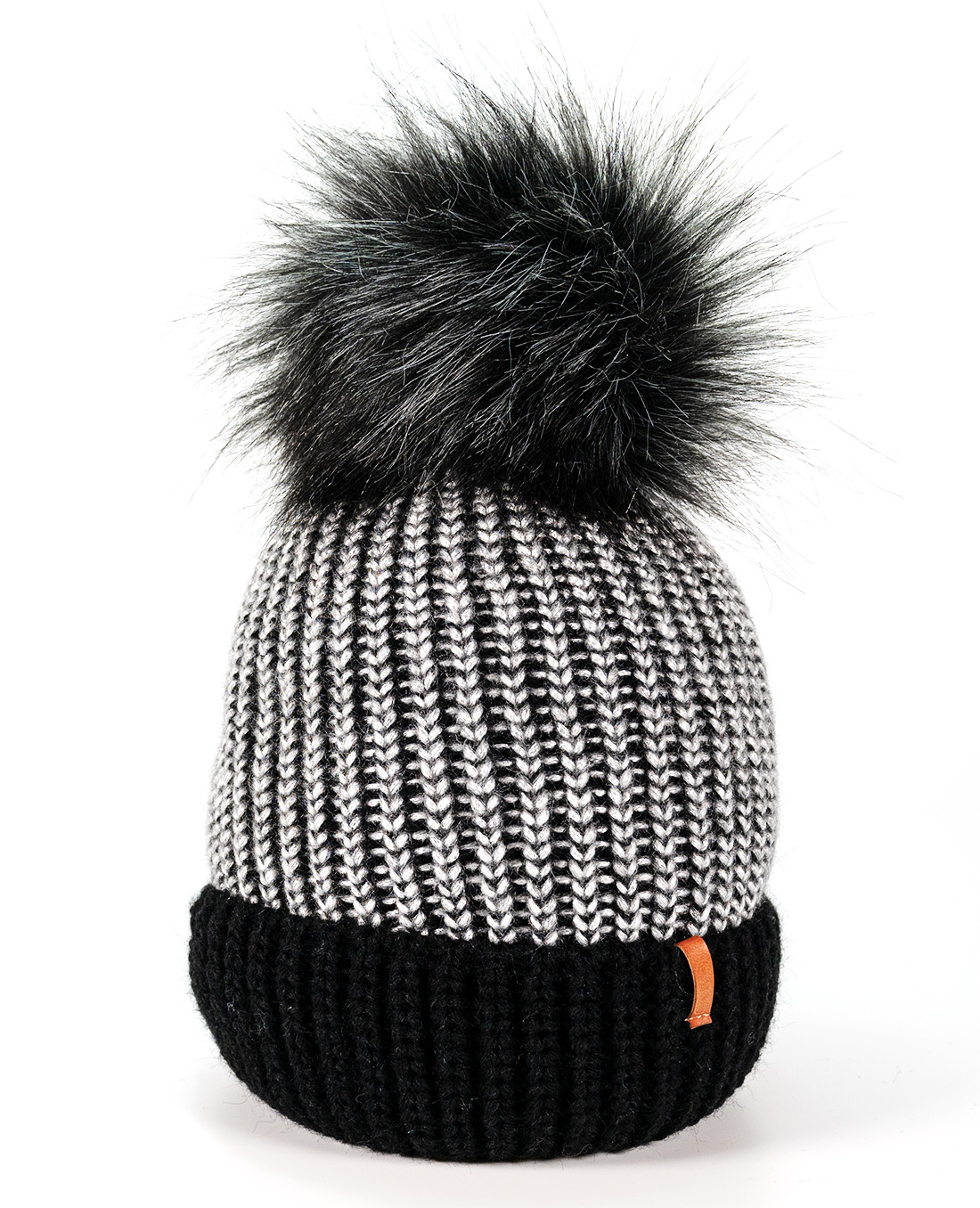 E-shop WroBi zimná dámska čiapka s veľkým brmbolcom - čierno strieborná