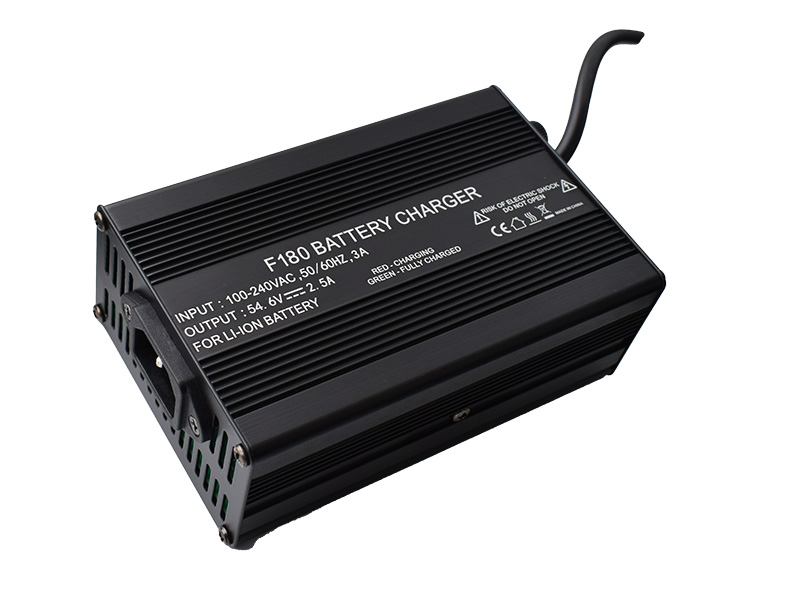 Levně Goowei Energy Goowei nabíječka pro elektrokola F180, 48V, 2.5A