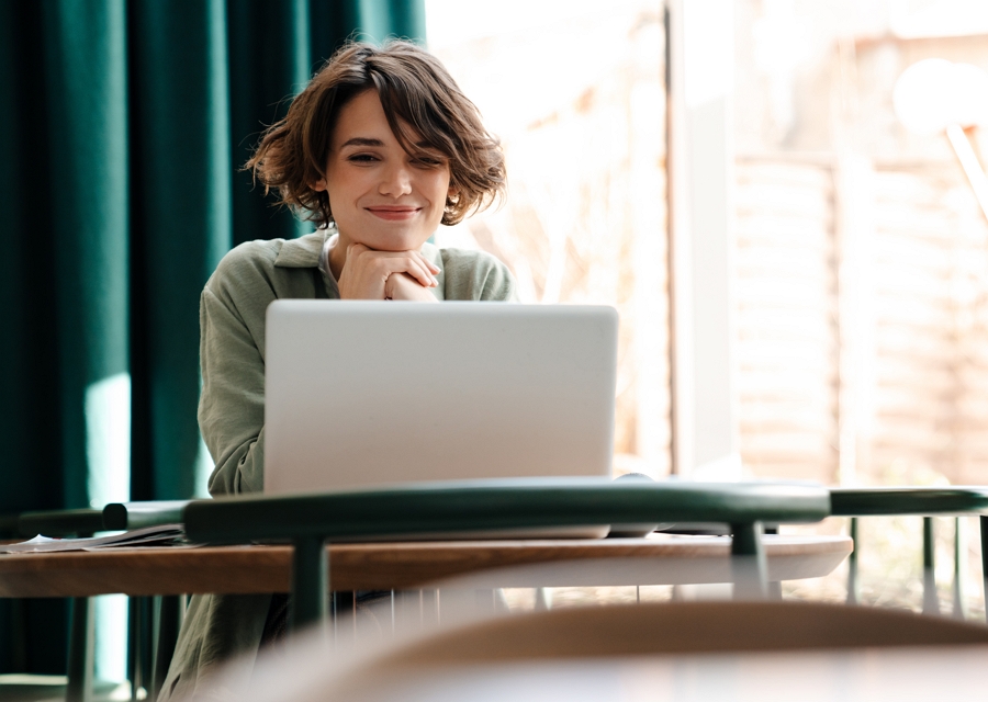 AdobeStock_417342711_900x640-orez