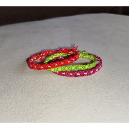 Naramek macrame VLNKY a