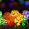 LED světelný řetěz s 10 barevnými proutěnými koulemi 2m