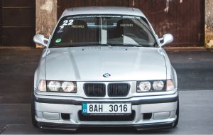 BMW E36 Coupe 325i 142kW od Honzy