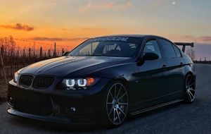 BMW E90 330i 190kW od Phoenixe