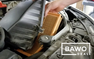 Návod: Jak vyměnit vzduchový filtr BMW E60/61