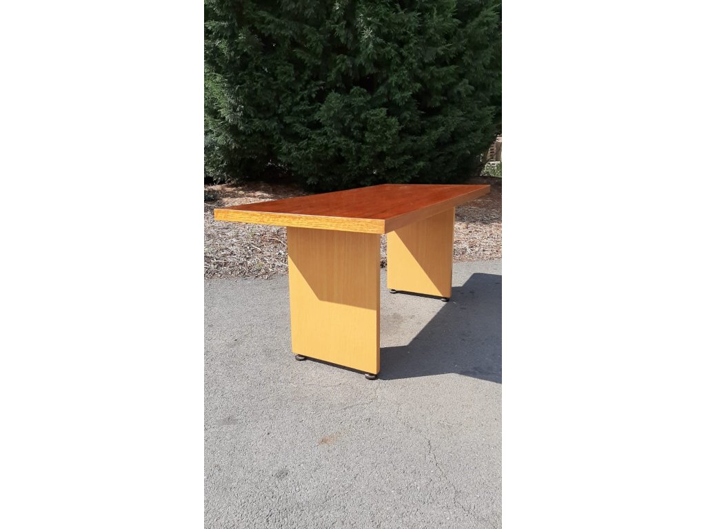 Konferenční Stůl Stolek Brusel RETRO 70.-80. léta Vintage Socialismus