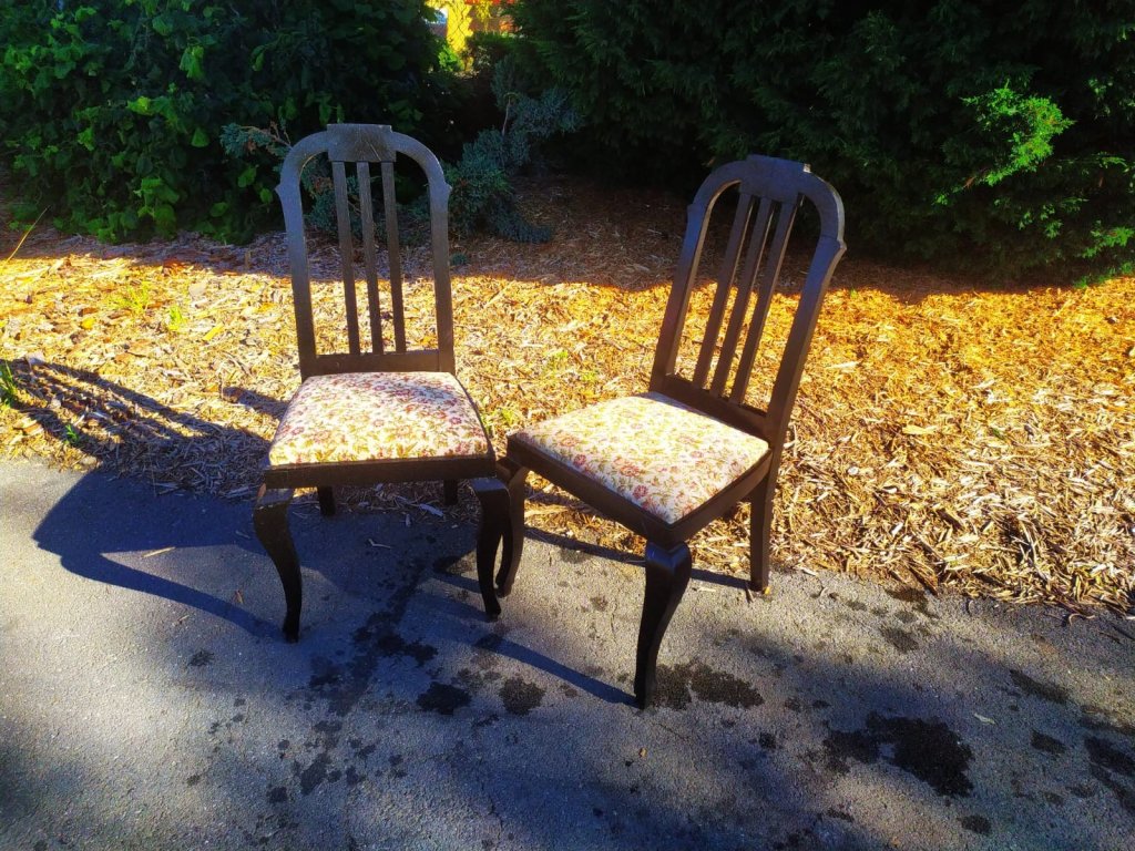 Starožitná jídelní židle vintage retro