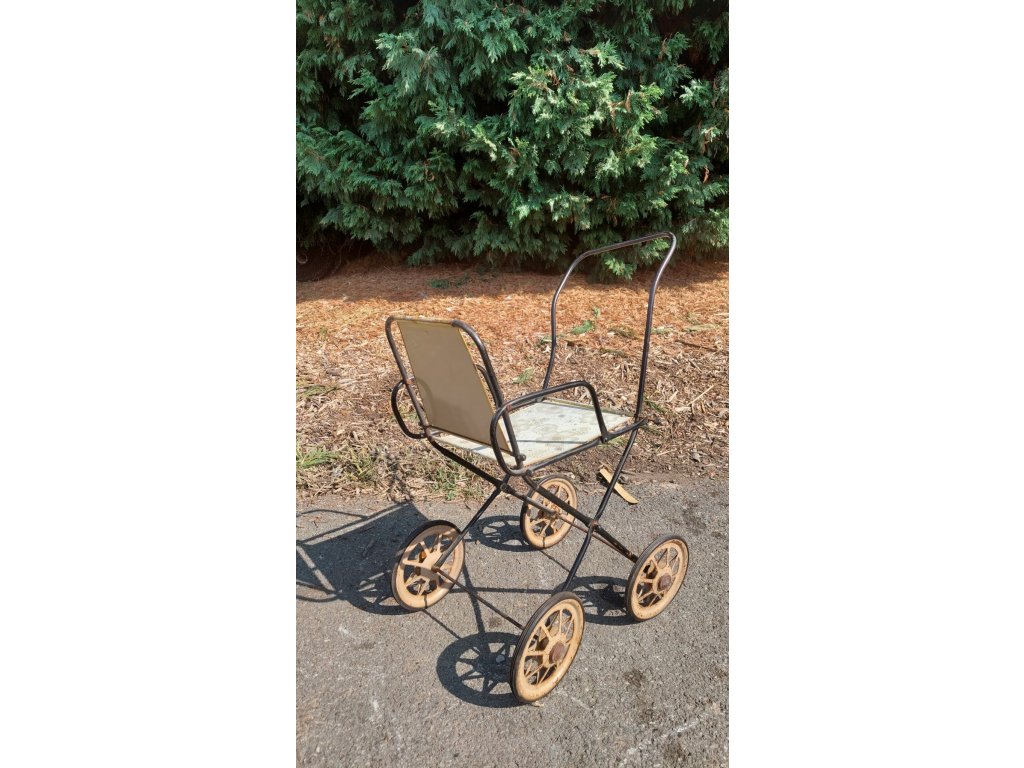 Kovový kočárek pro panenky, hračka, retro, vintage