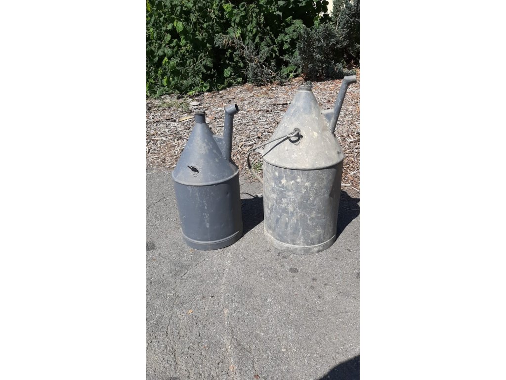 2x Nádoba nálevka kanystr dekorace vintage retro