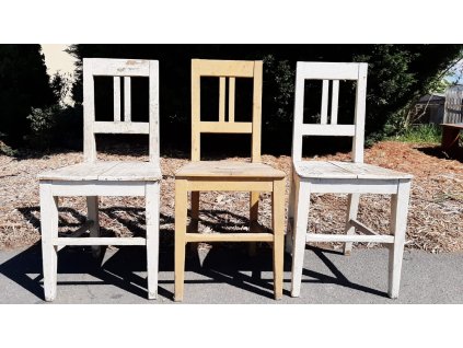 Starožitná jídelní židle selské masiv r. 1930