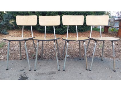 Chromová jídelní židle