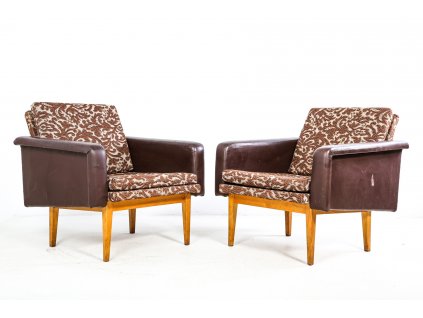 209 Křeslo koženka, retro, socialismus, 70.léta