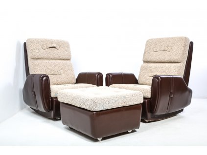 143 Křeslo s podnožkou, retro, socialismus, 70.-80. léta