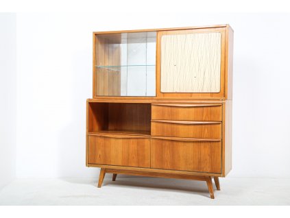 21 Komoda, vitrína, příborník, retro,socialismus