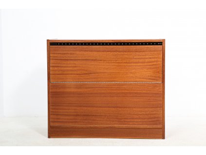 (56) Komoda, peřiňák, skříňka, retro, socialismus