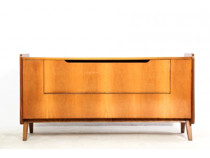 140 Komoda, peřiňák TATRA, skříňka na peřiny