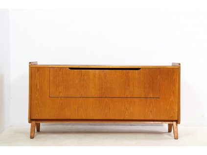 139 Komoda, peřiňák TATRA, skříňka na peřiny