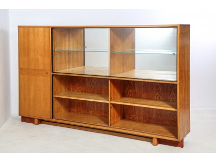 137 Komoda. knihovna, příborník, bufet, retro