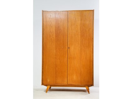 417 Komoda, skříň šatní, U-486, Jitona, retro
